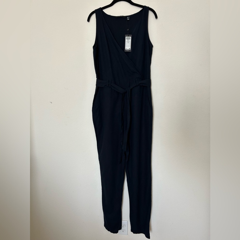 Veronica Moda jumpsuit NWT size M dark blue